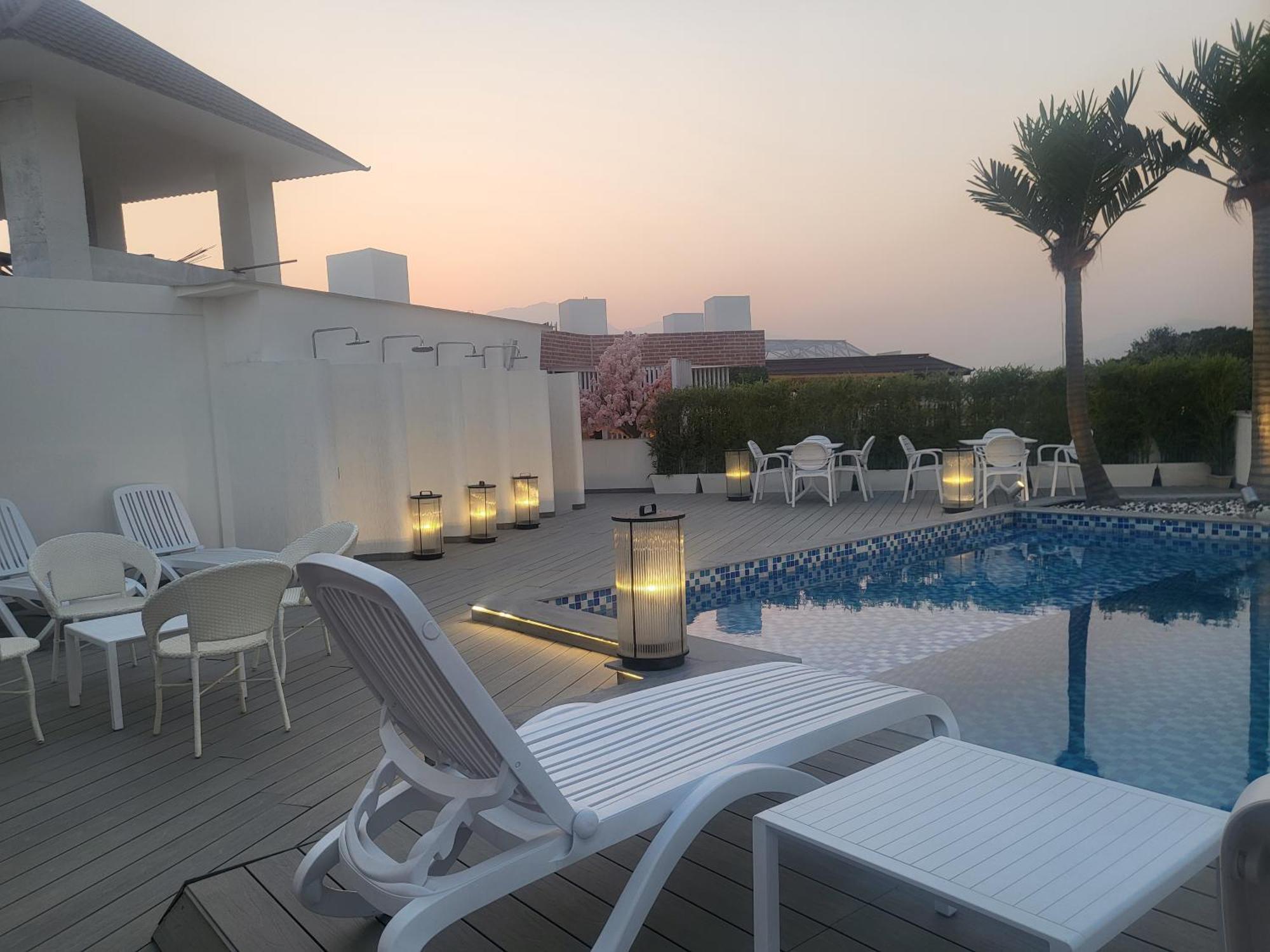 Square Hotel Катманду Экстерьер фото