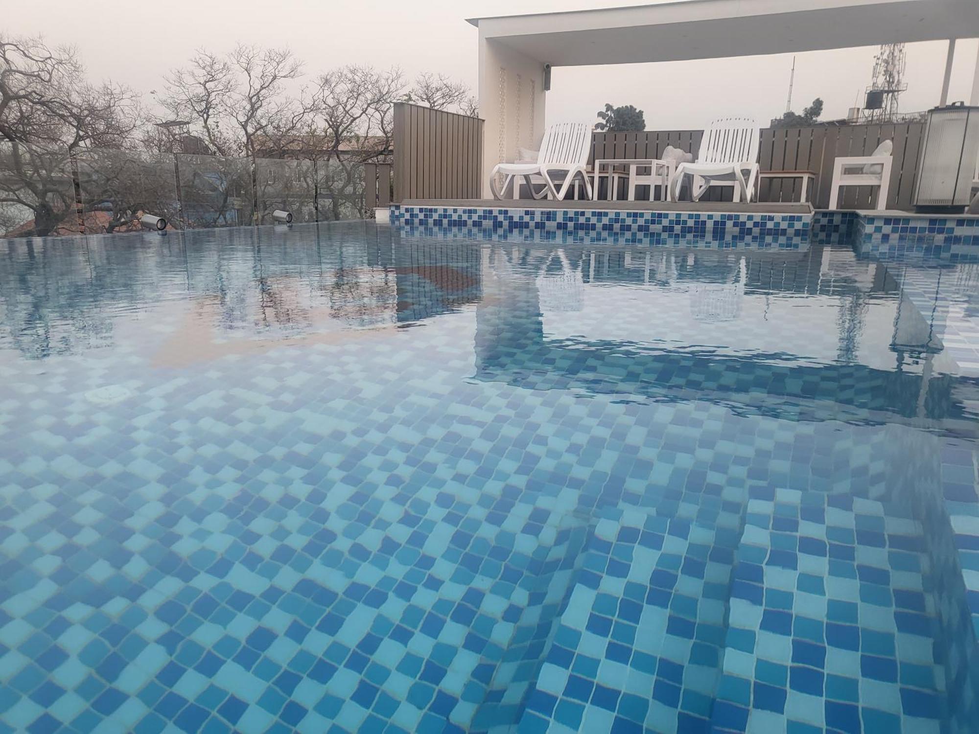 Square Hotel Катманду Экстерьер фото