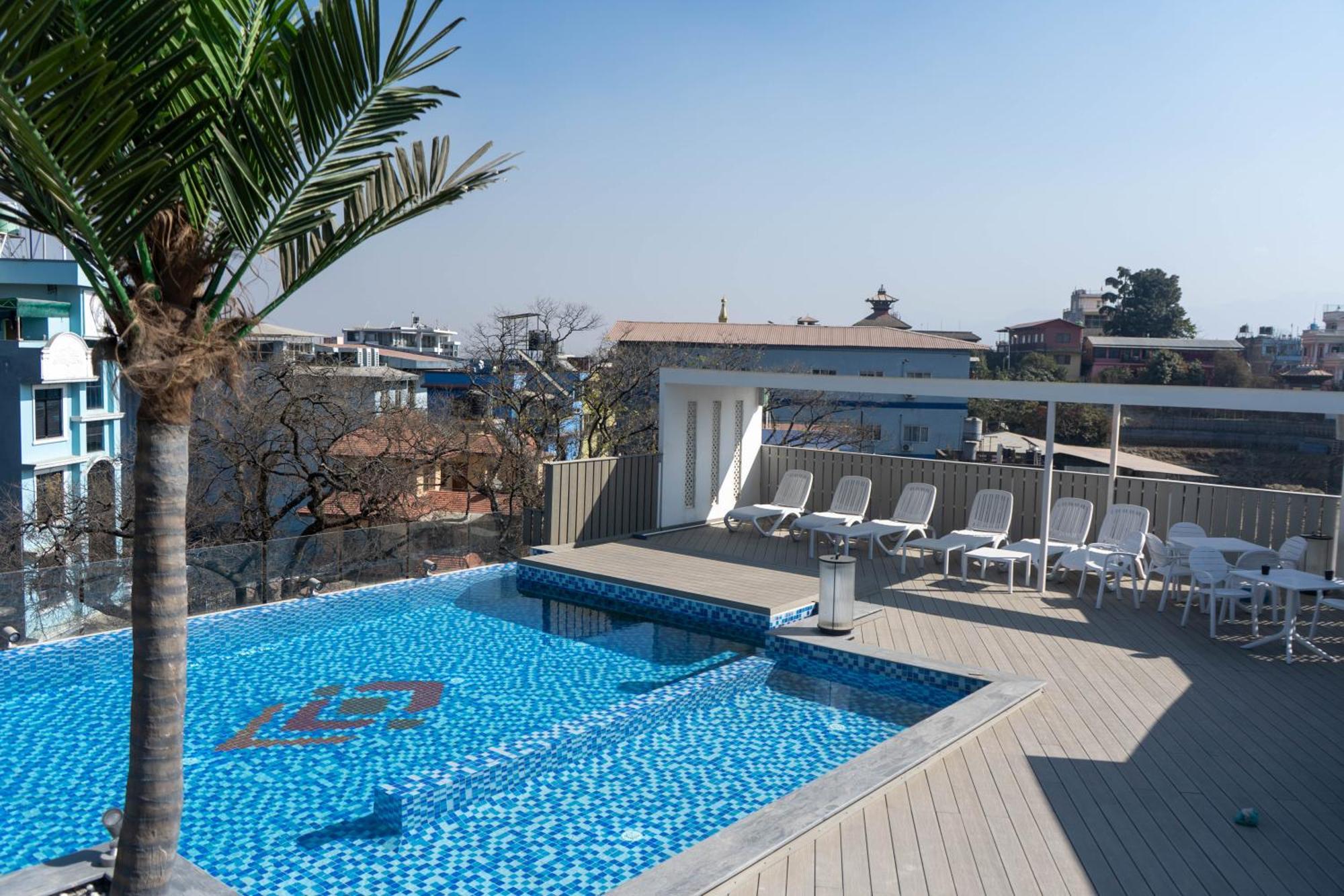 Square Hotel Катманду Экстерьер фото